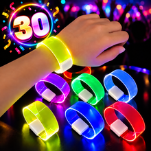 Cargar imagen en el visor de la galería, Pulseras Led Magnéticas Audiorítmicas 30pzas