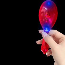 Cargar imagen en el visor de la galería, Maracas con Luces Led 12pzas
