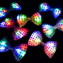 Cargar imagen en el visor de la galería, Moños con luces led 12pzas