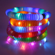 Cargar imagen en el visor de la galería, Pop Tubes Led Fidget Juguete Antiestrés 120pzas.