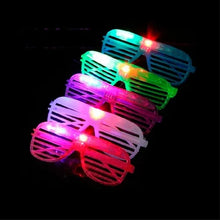 Cargar imagen en el visor de la galería, Lente con luz led 6pzas